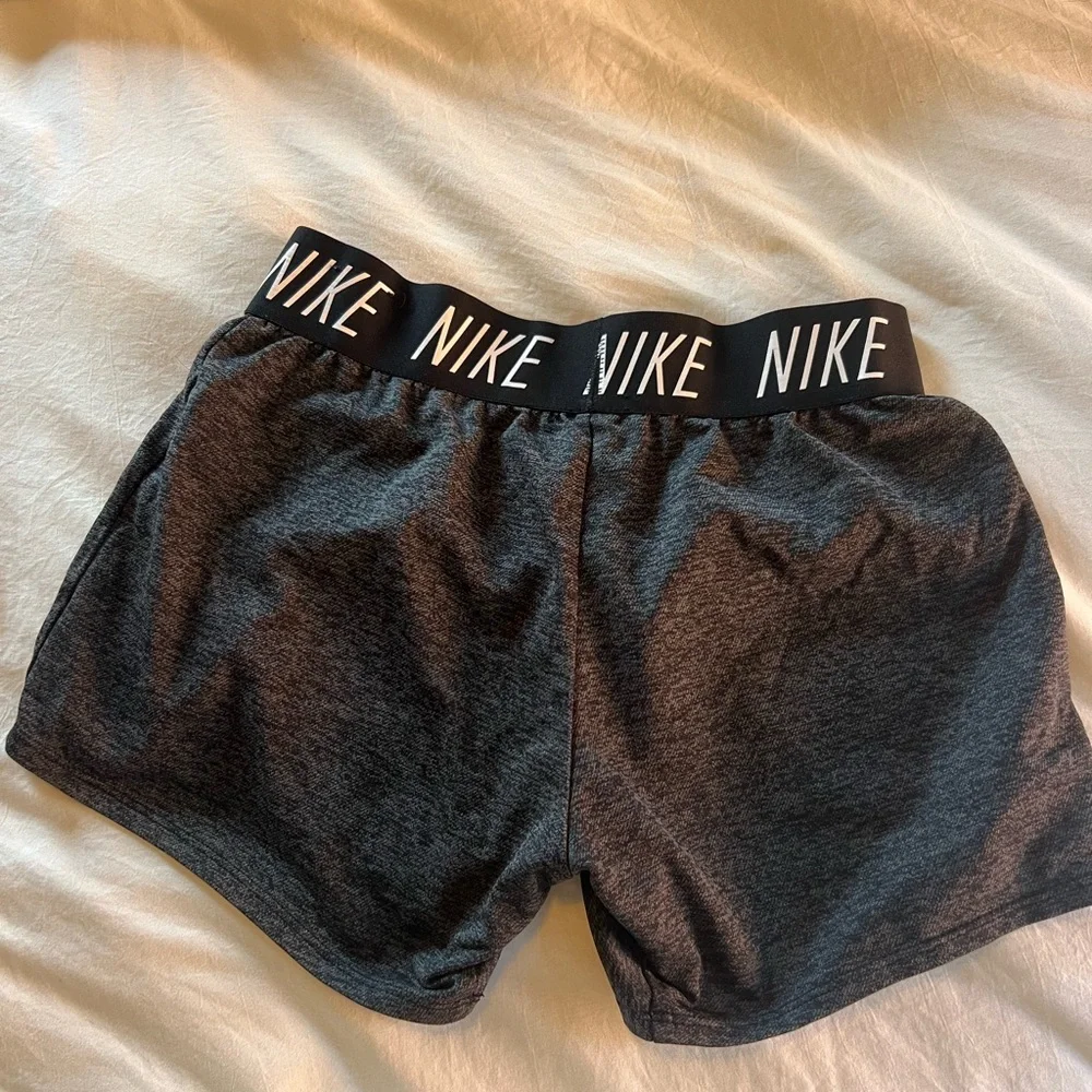Nike Women's Charcoal Athletic Shorts - Picture 2 of 3